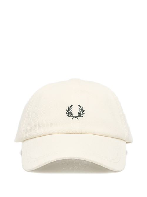 Cappello uomo Fred Perry panna e verde con logo centrale FRED PERRY | HW229513B